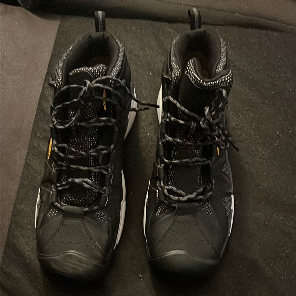 Keen Black High-Top Outdoor Boots